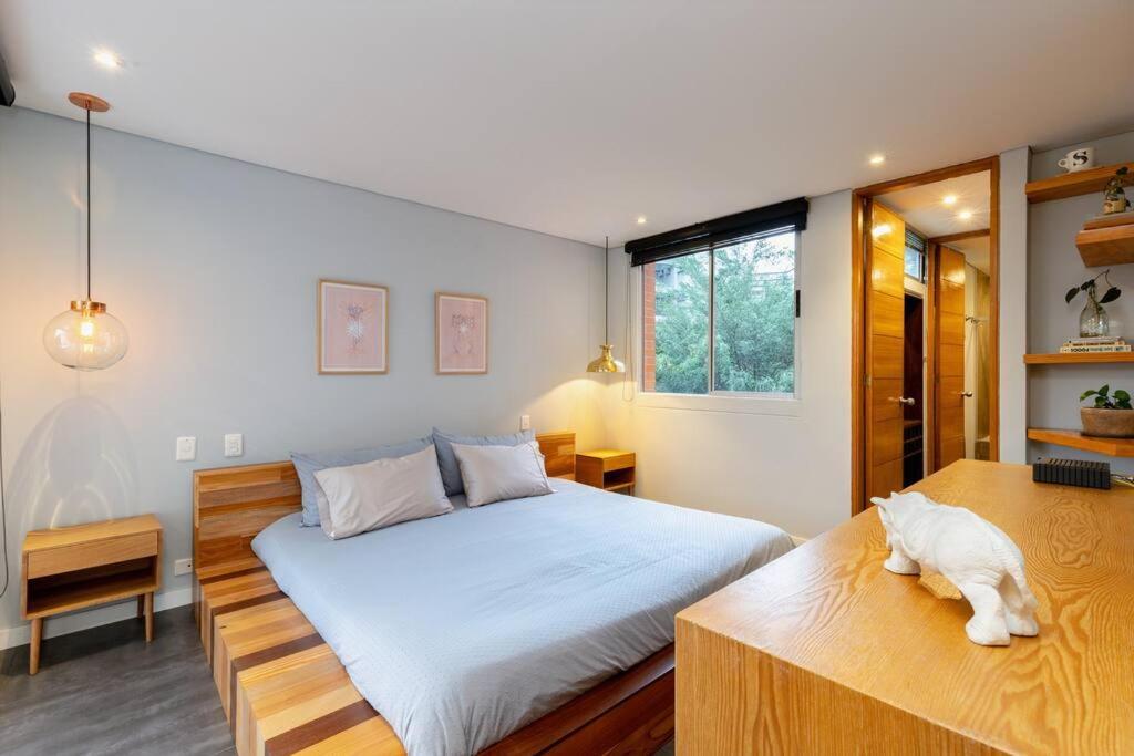 Apartamento El Poblado, Finisterre Ap 801