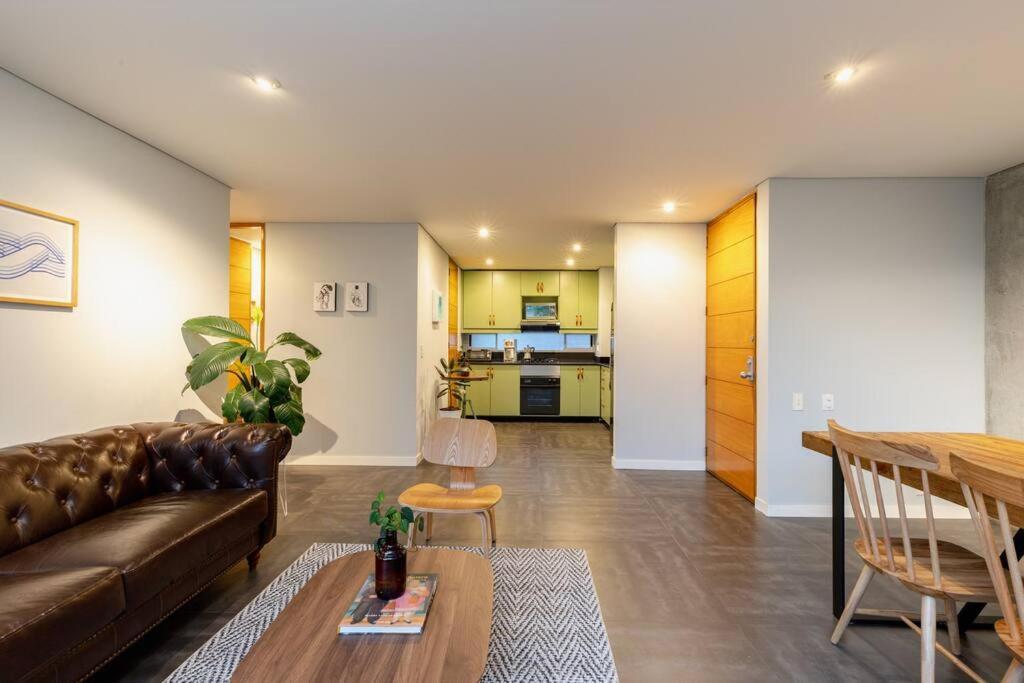 Apartamento El Poblado, Finisterre Ap 801 *