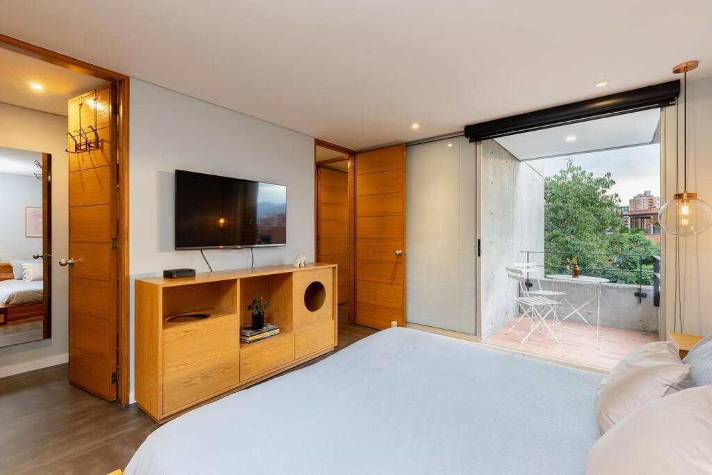 Apartamento El Poblado, Finisterre Ap 801
